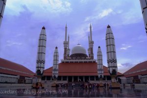Masjid Agung Jawa Tengah Masjid dari Depan
